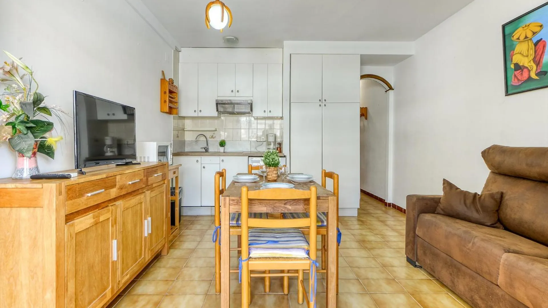 Apartment With View روساس
