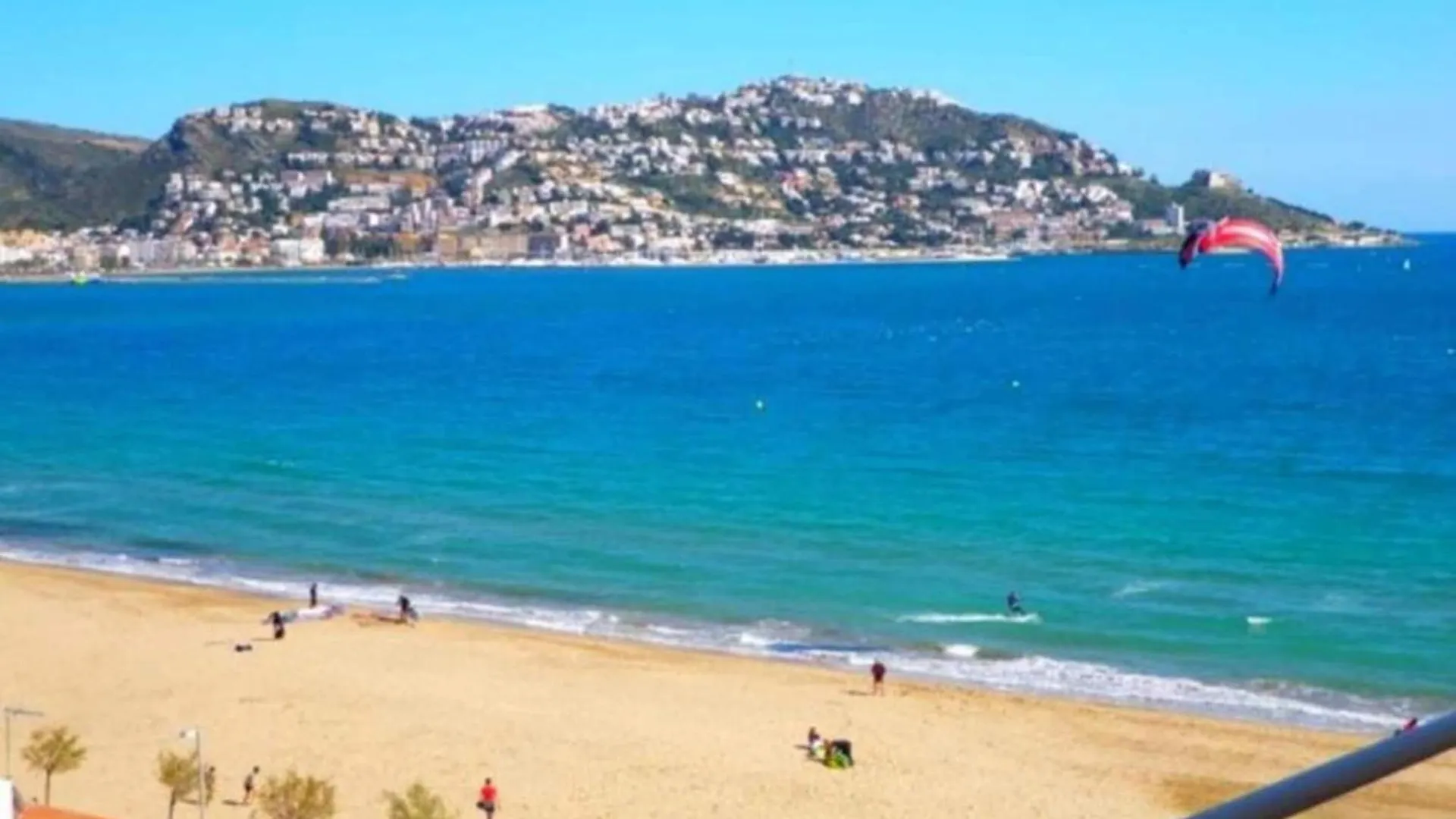 Apartment With View روساس