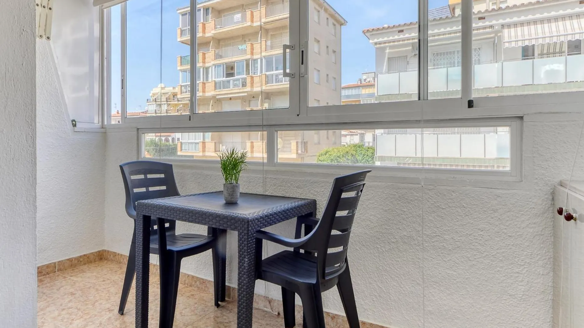 רוזס Apartment With View